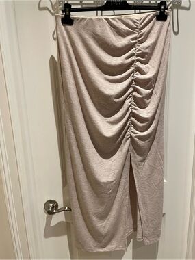 Modern Citizen Ruched Midi Skirt in Light Taupe